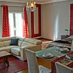 דירה Center *