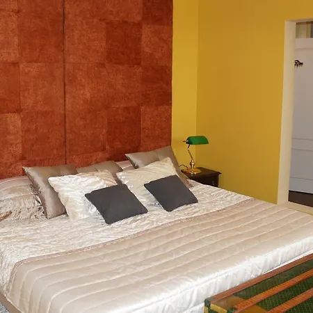 센터 스튜디오 * 라고스