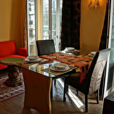 센터 스튜디오 * 라고스