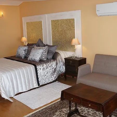 Center Apartment *
